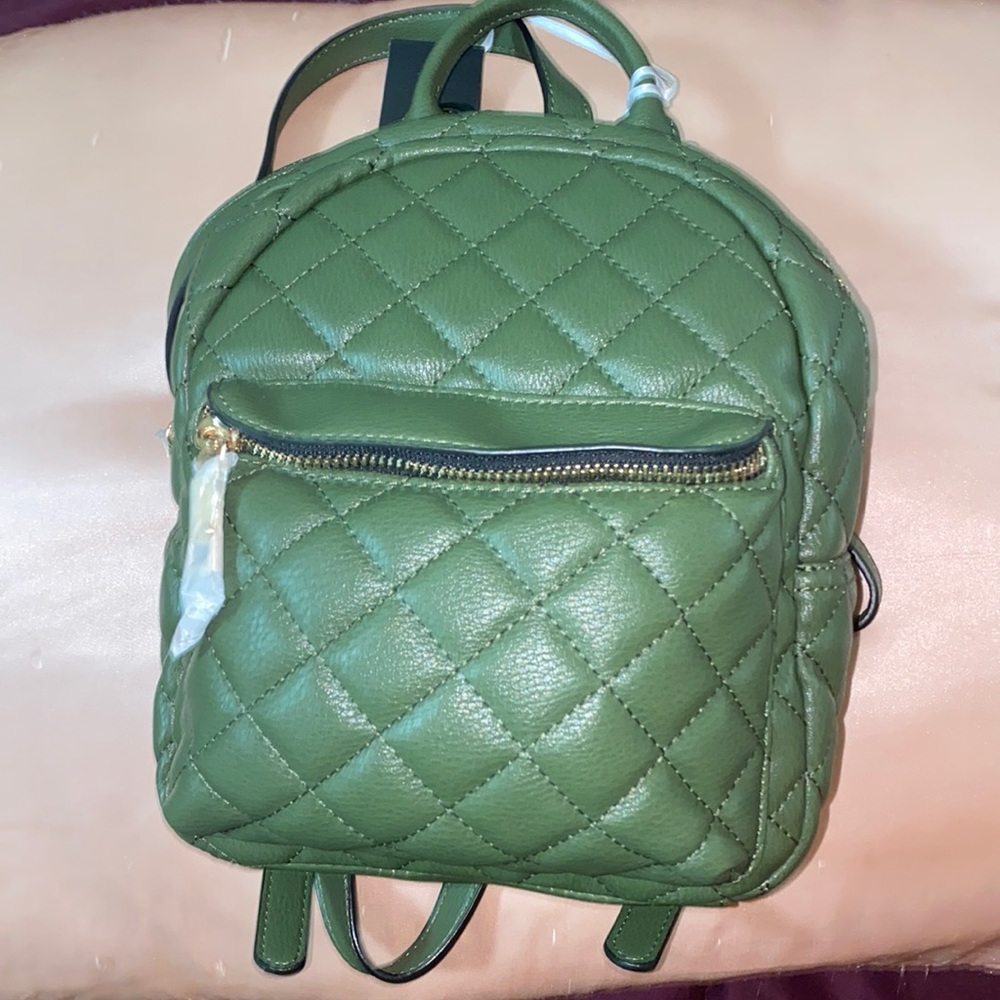 La Terre Green Leather Back Pack